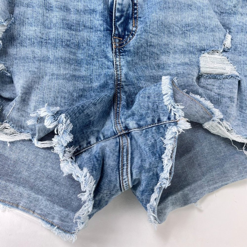 Torrid Blue Denim Distressed Cut Off Stretch High Rise Womens Shorts Size 24 - Picture 5 of 8